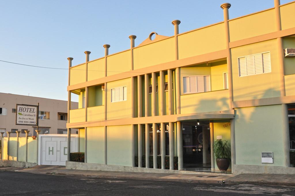 Hotel Carolina 2- Próximo Ao Hospital Regional, Hospital Mario Palmério, Hospital São Marcos Uberaba